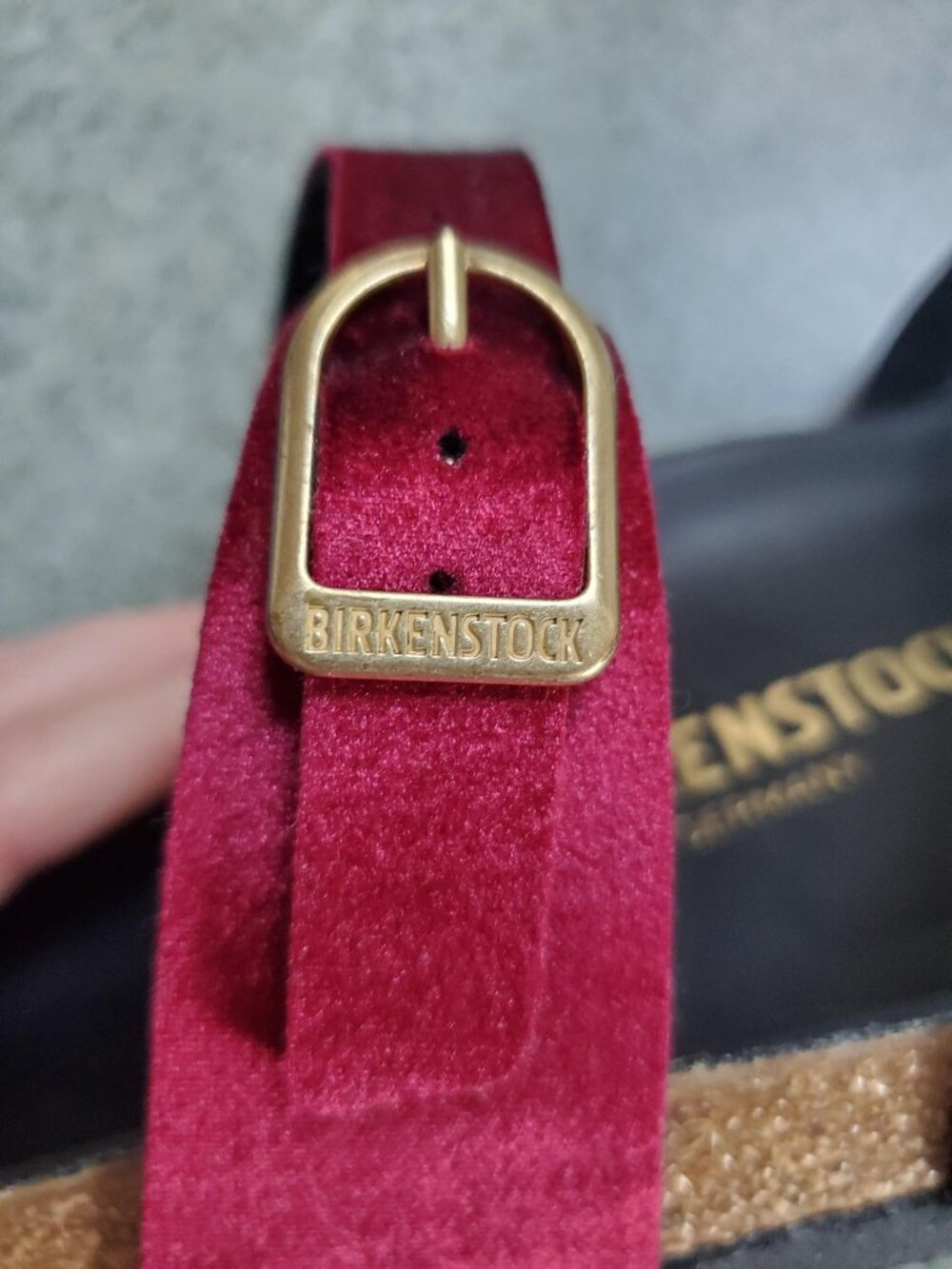 Like New - Birkenstock Women's Mayari Rivet Log Maroon - Size 39 - Picture 6 of 9